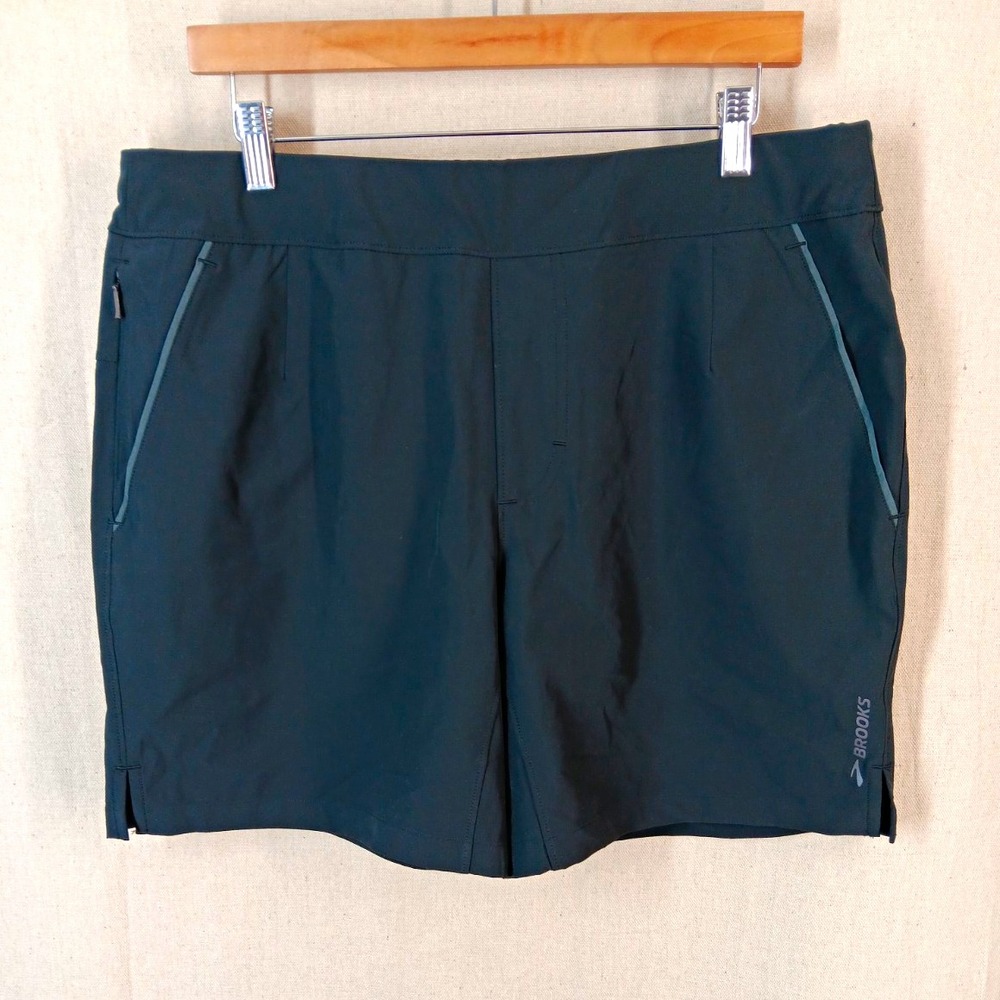Brooks Men's Black Running Shorts L Drawstring Elastic Waist Zip Pocket
